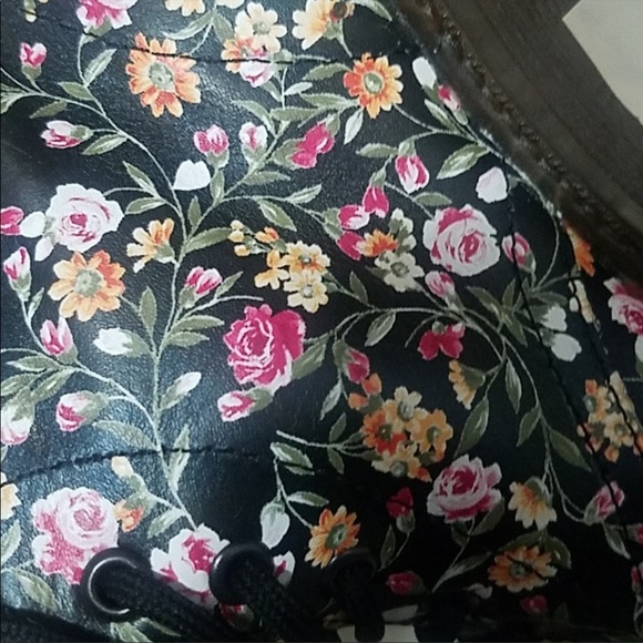 ALDO - floral combat boots - Picture 4 of 6